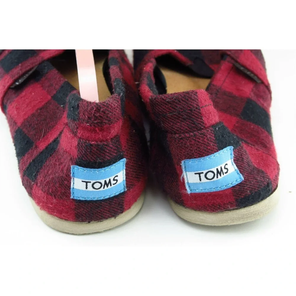 Toms Size 8.5 M Red Flat Fabric Men‎ Shoes